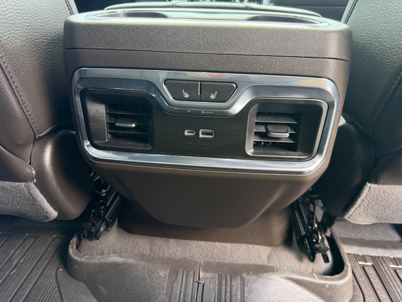GMC Sierra 1500 4WD Crew Cab 147" Denali 2024
