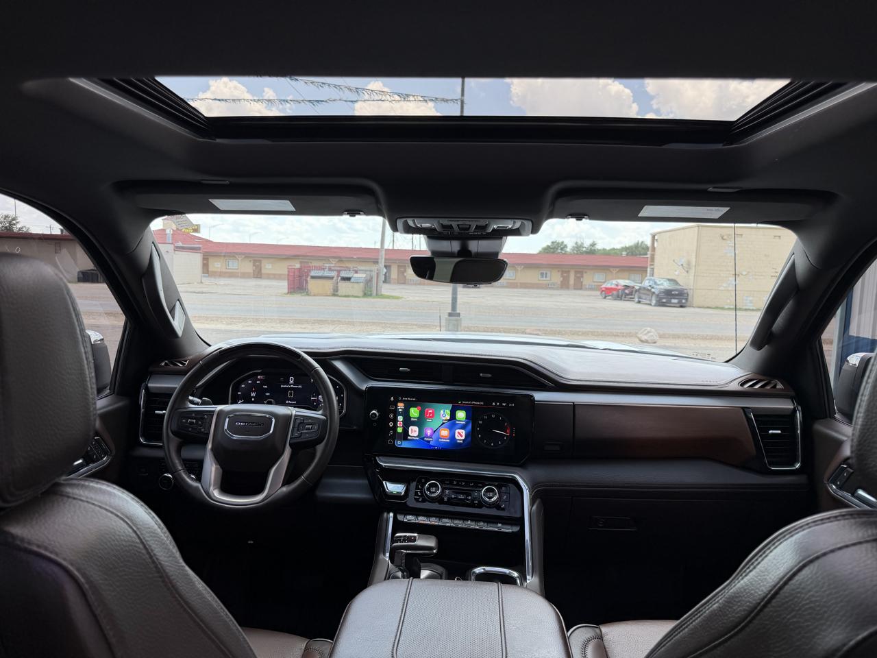 GMC Sierra 1500 4WD Crew Cab 147" Denali 2024