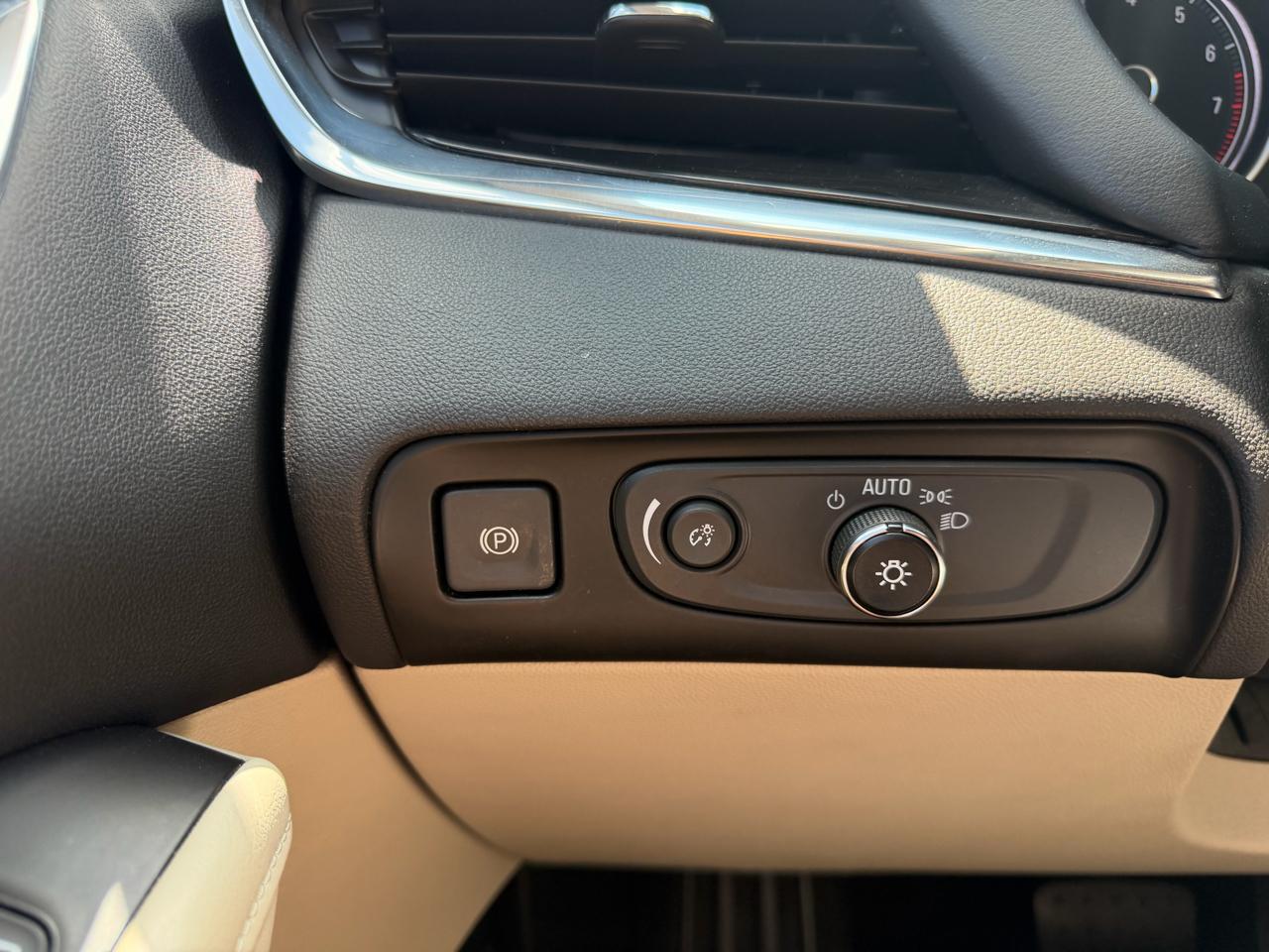 Buick Enclave FWD 4dr Essence 2018