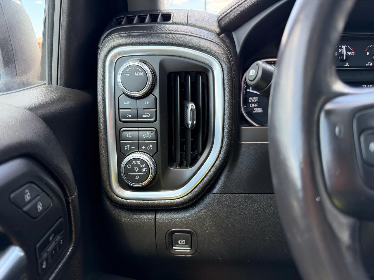 GMC Sierra 1500 4WD Crew Cab 147" SLT 2020