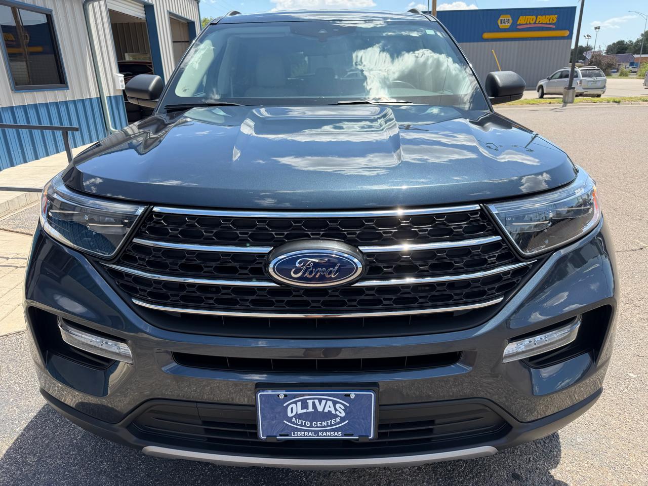 Ford Explorer XLT 4WD 2022