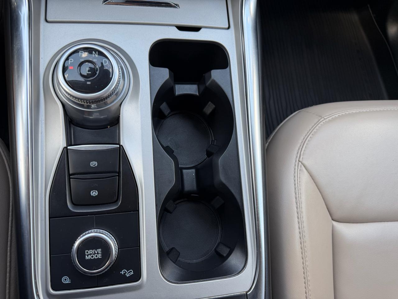 Ford Explorer XLT 4WD 2022