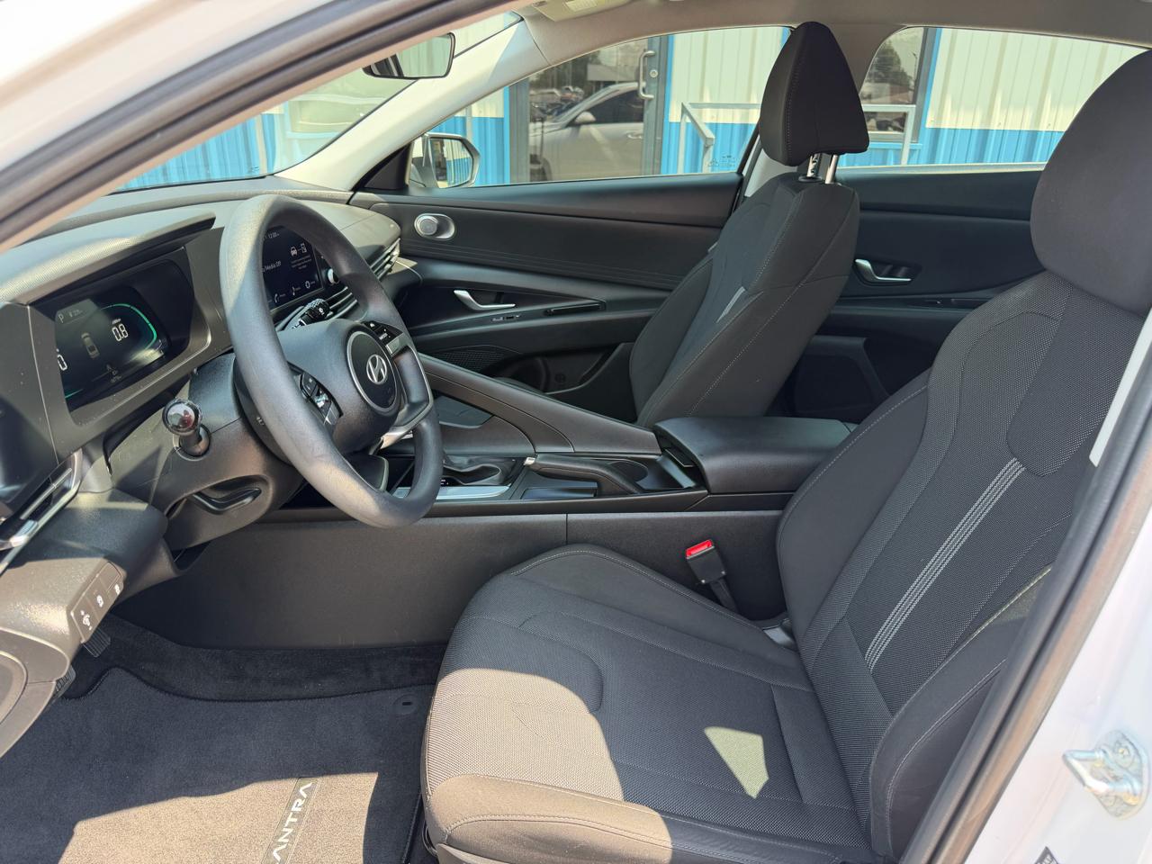 Hyundai Elantra SE 4D Sedan 2025