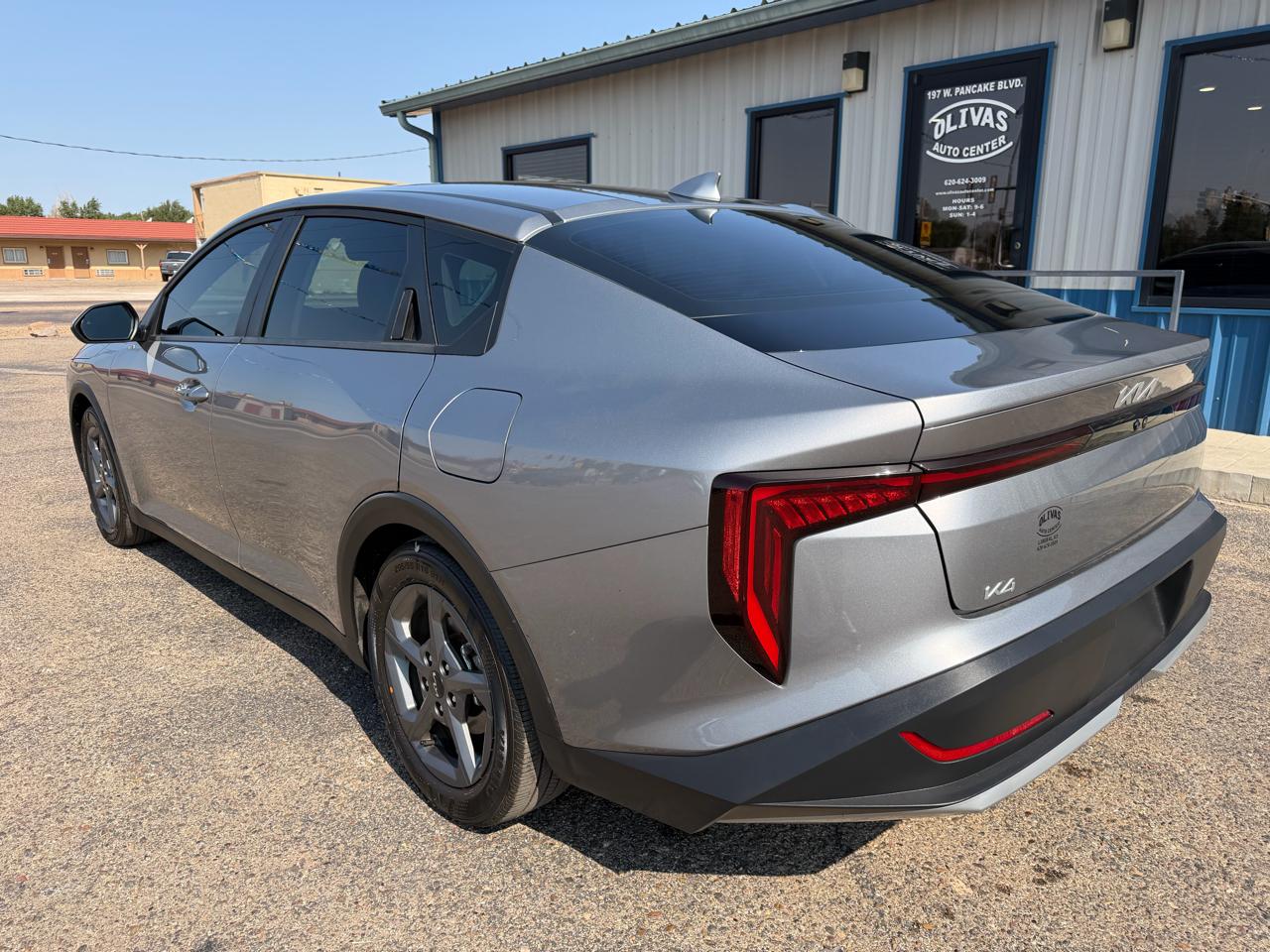 Kia K4 LXS FWD 2025