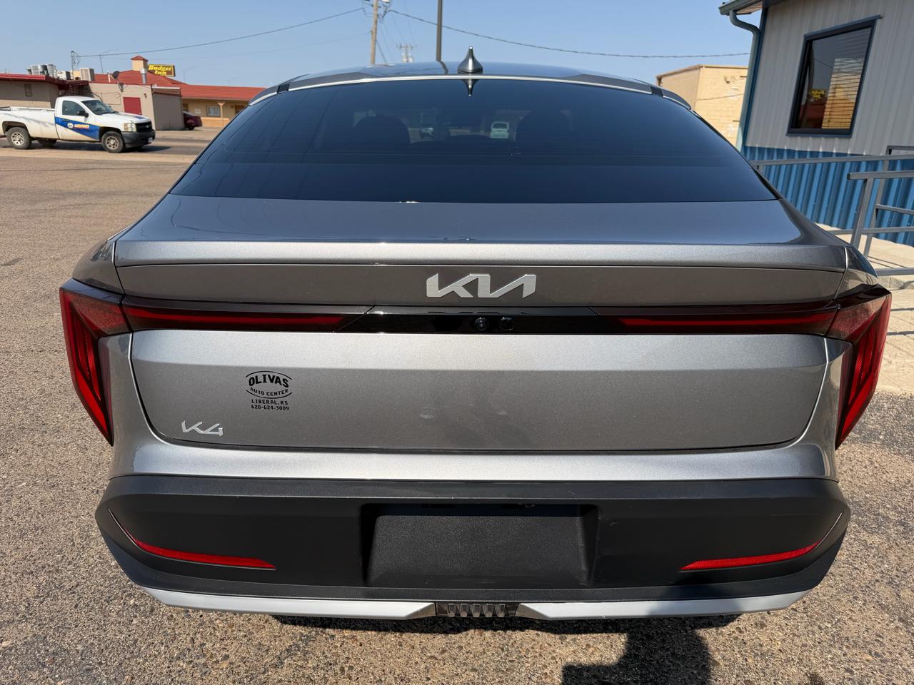 Kia K4 LXS FWD 2025