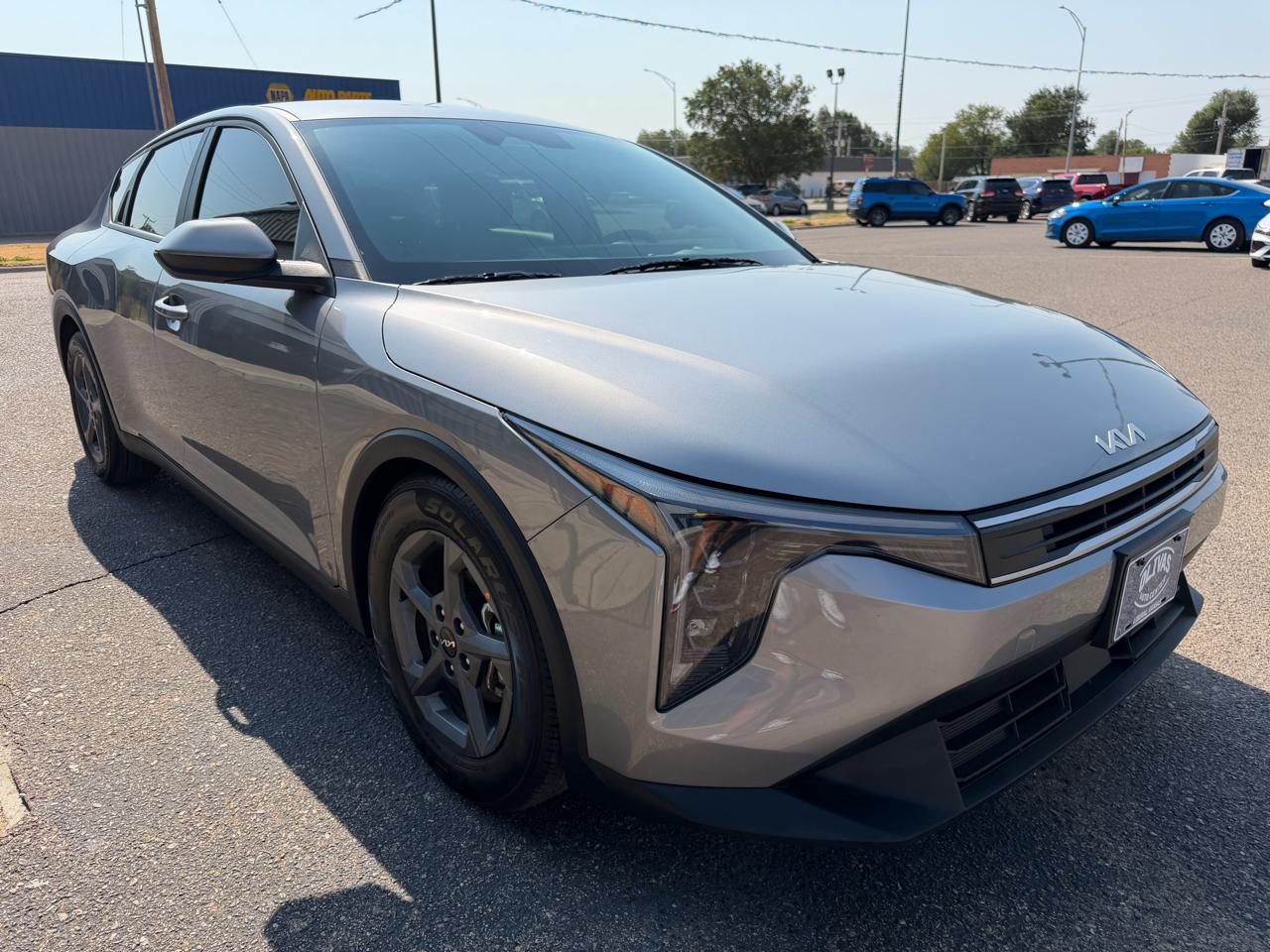 Kia K4 LXS FWD 2025