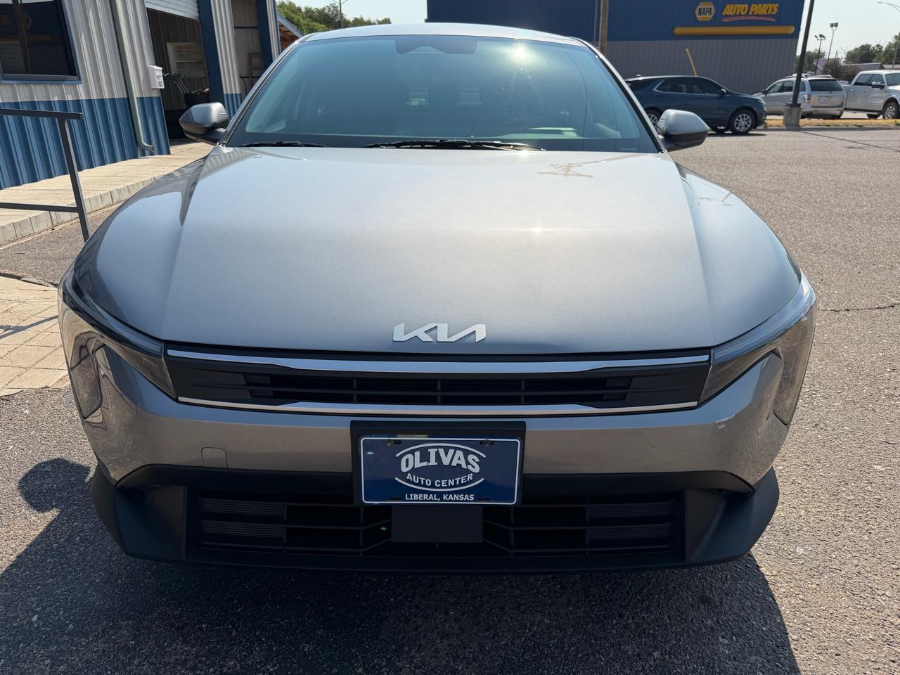 Kia K4 LXS FWD 2025