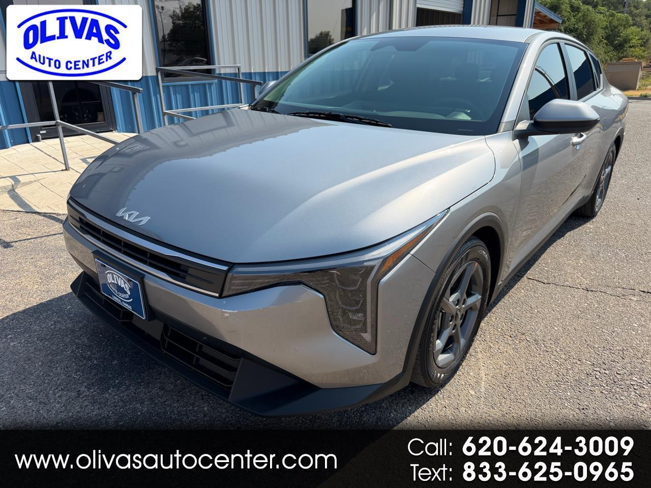 2025 Kia K4 LXS FWD