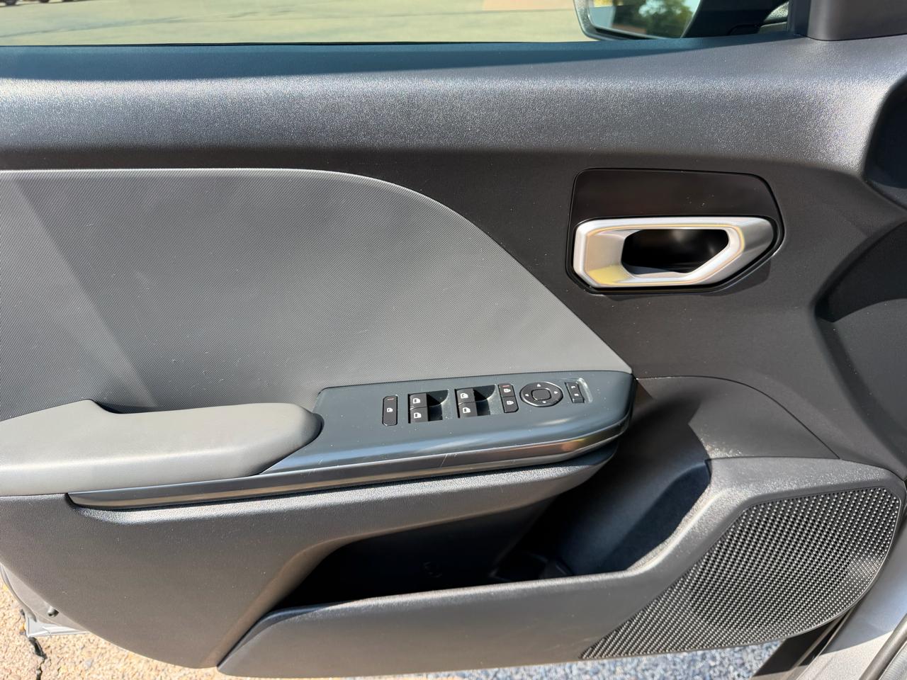 Kia K4 LXS FWD 2025