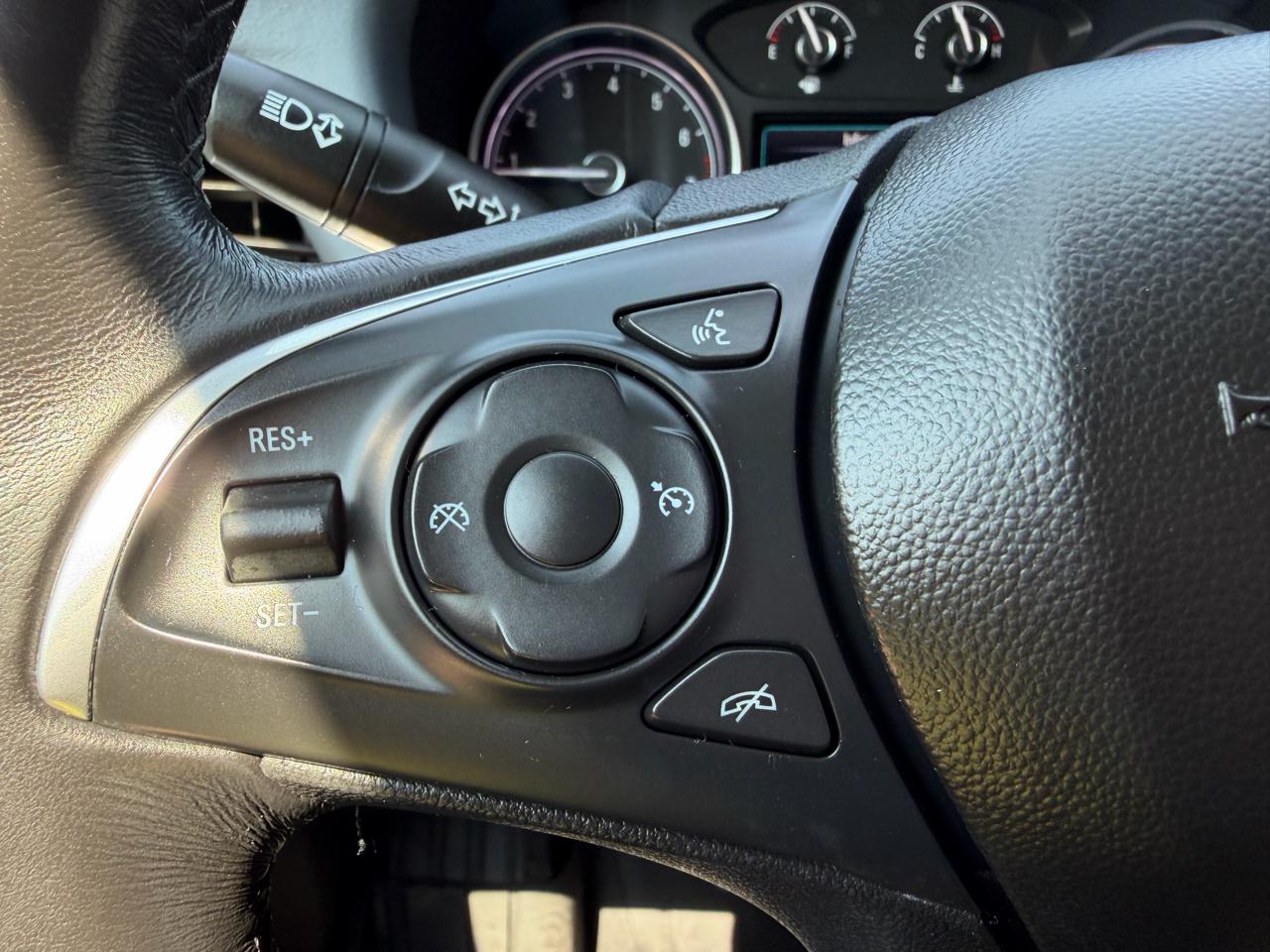 Buick Enclave FWD 4dr Essence 2019