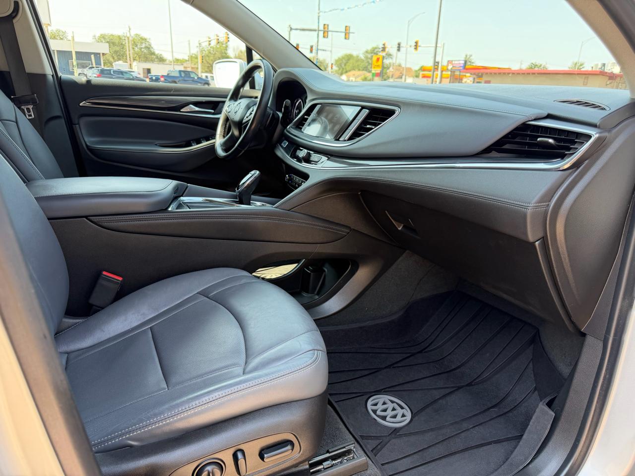 Buick Enclave FWD 4dr Essence 2019