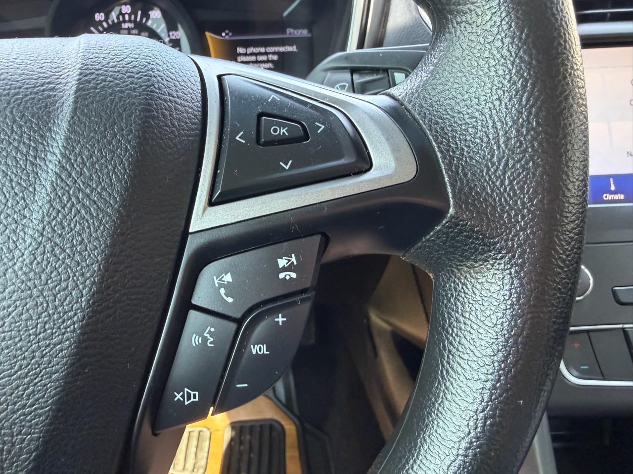 Ford Fusion S FWD 2020