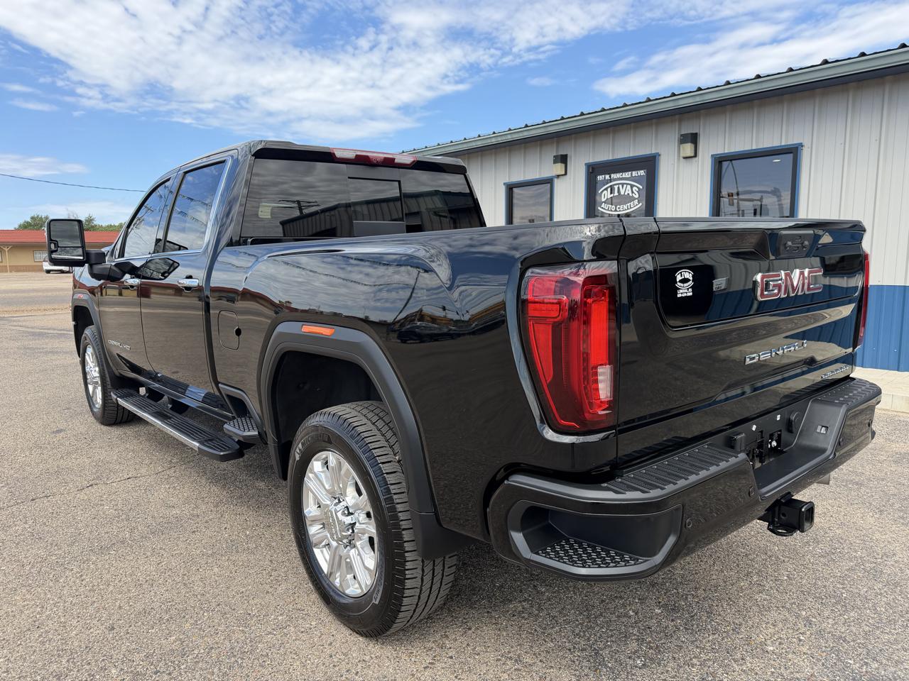GMC Sierra 2500HD 4WD Crew Cab 159" Denali 2022