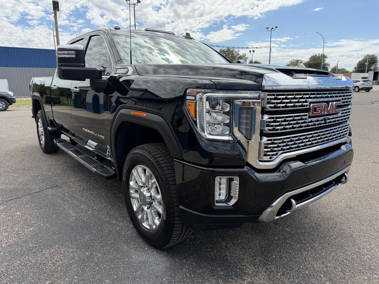 GMC Sierra 2500HD 4WD Crew Cab 159" Denali 2022