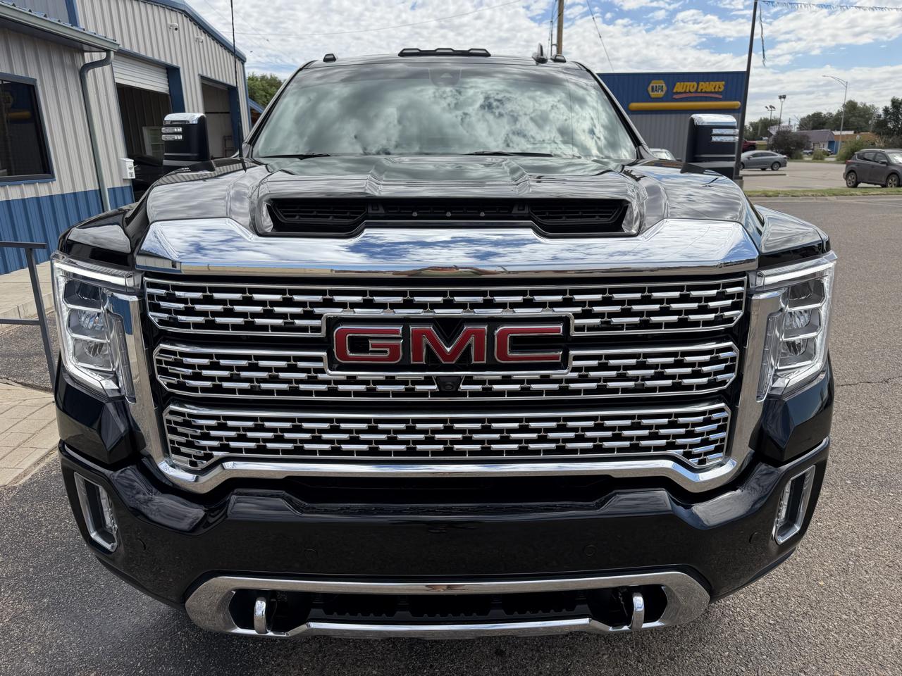 GMC Sierra 2500HD 4WD Crew Cab 159" Denali 2022