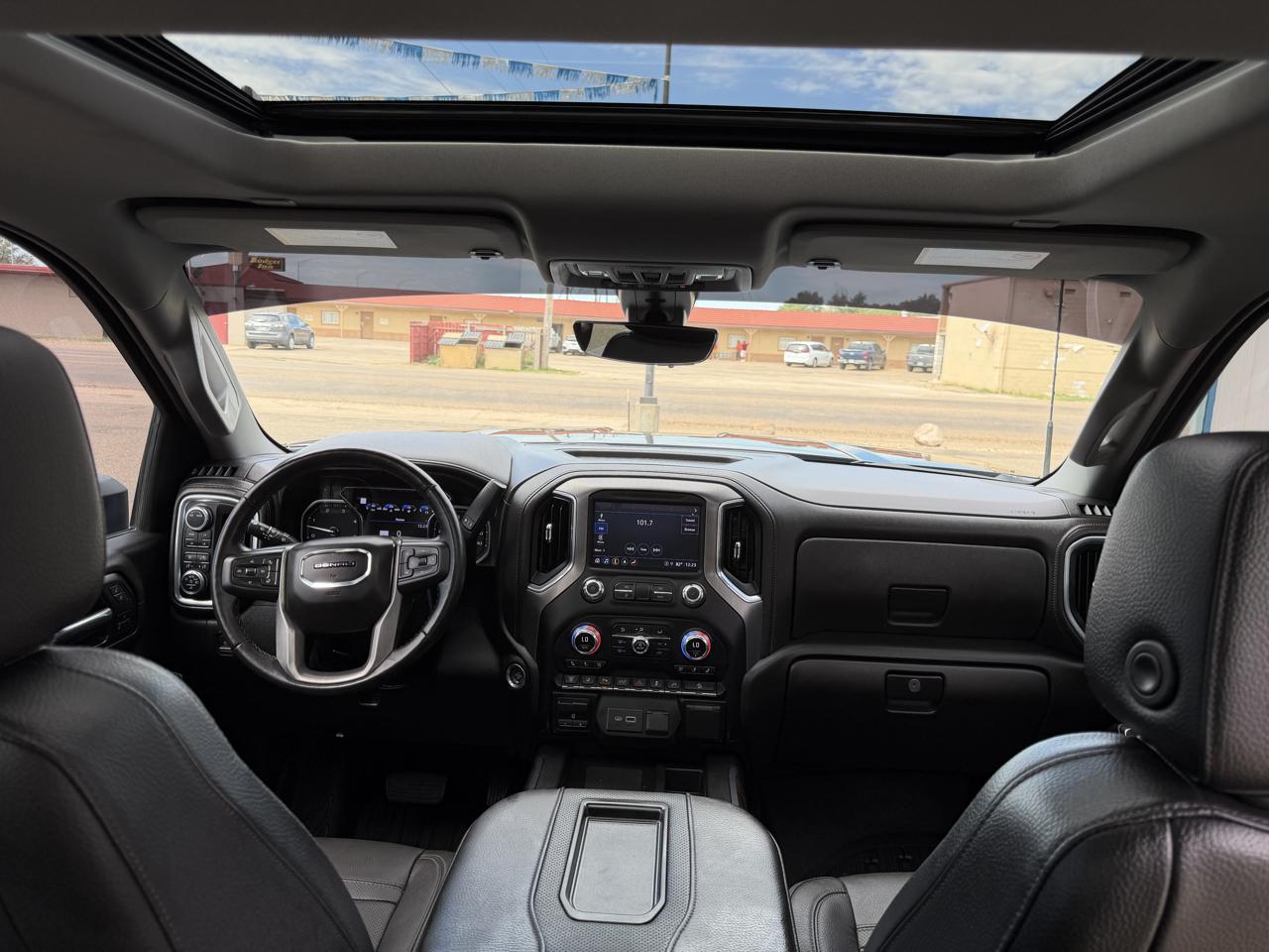 GMC Sierra 2500HD 4WD Crew Cab 159" Denali 2022