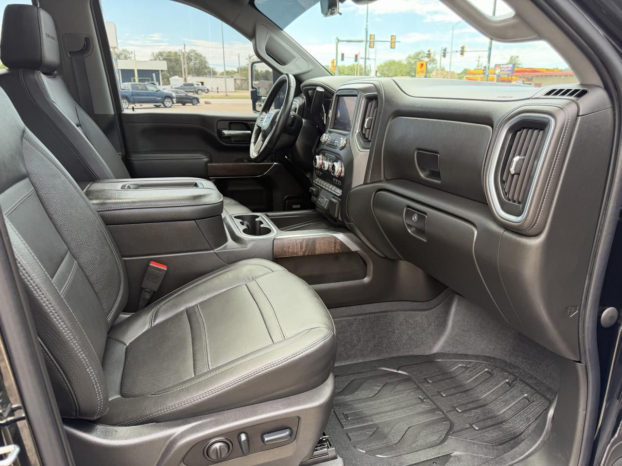 GMC Sierra 2500HD 4WD Crew Cab 159" Denali 2022