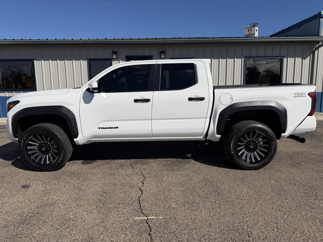 Toyota Tacoma 4WD TRD Off Road Double Cab 5' Bed MT (Natl) 2025
