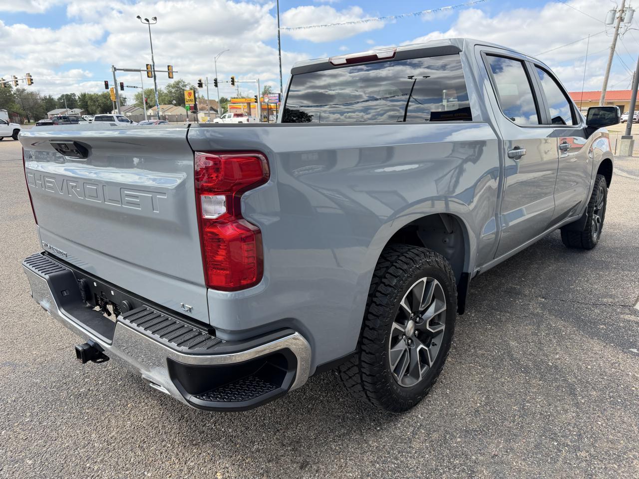 Chevrolet Silverado 1500 4WD Crew Cab 147" LT w/1LT 2024