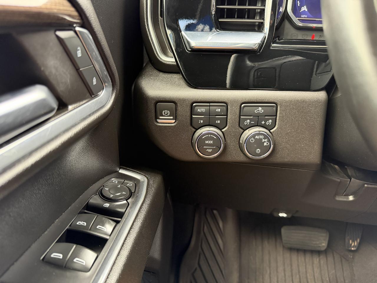Chevrolet Silverado 1500 4WD Crew Cab 147" LT w/1LT 2024