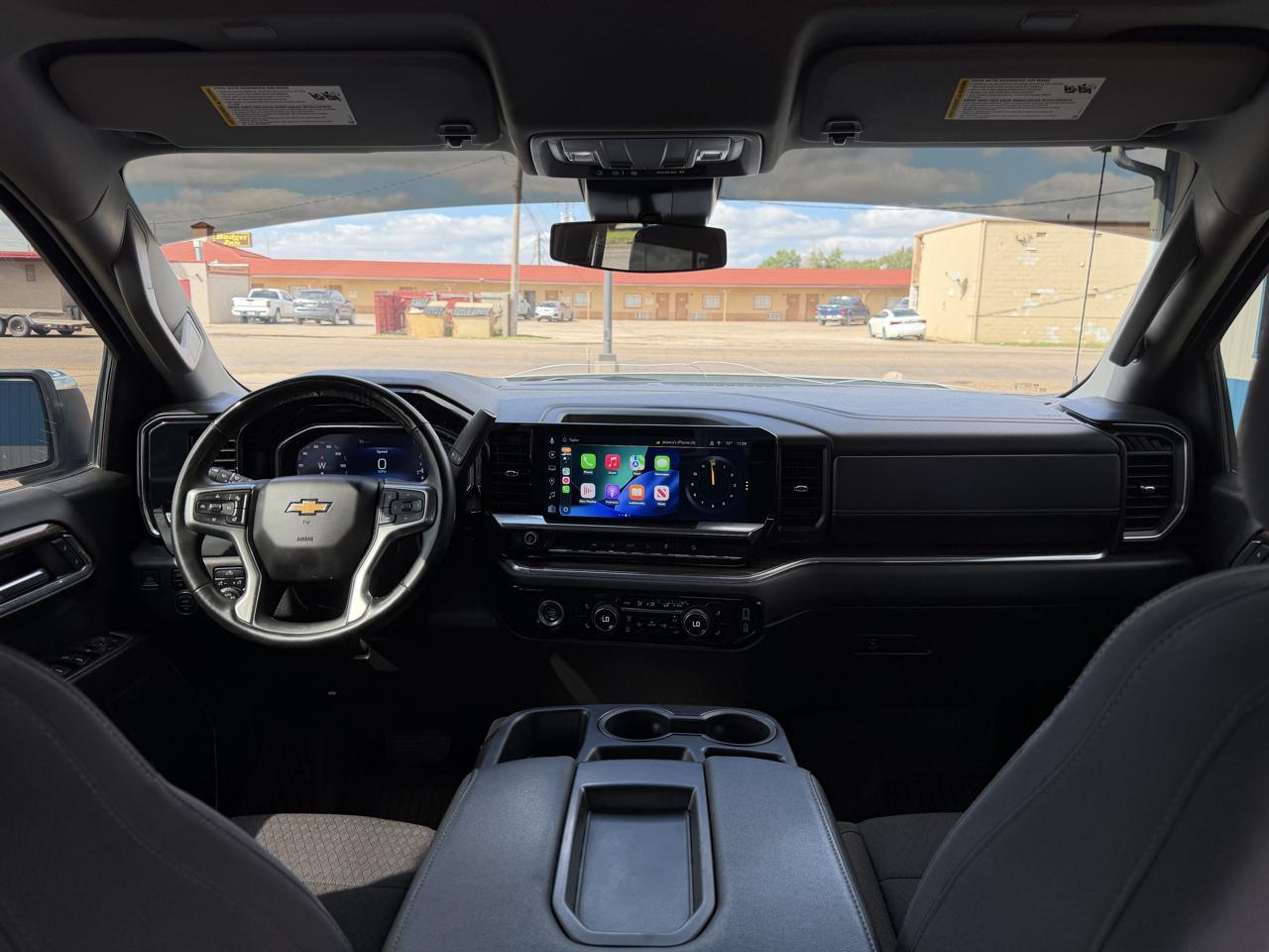 Chevrolet Silverado 1500 4WD Crew Cab 147" LT w/1LT 2024