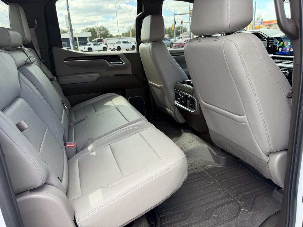 GMC Sierra 1500 4WD Crew Cab 147" SLT 2022