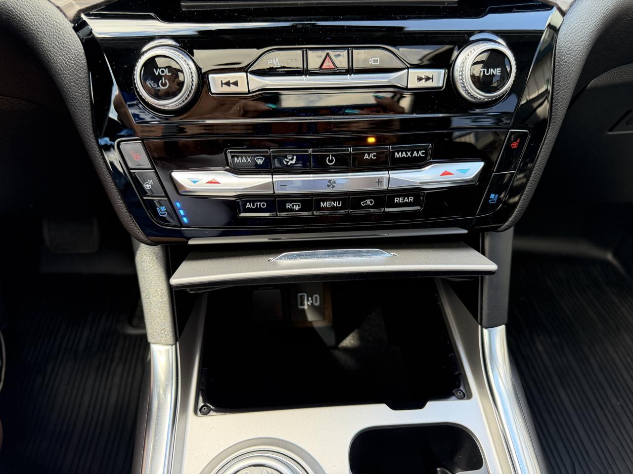 Ford Explorer Limited 4WD 2022
