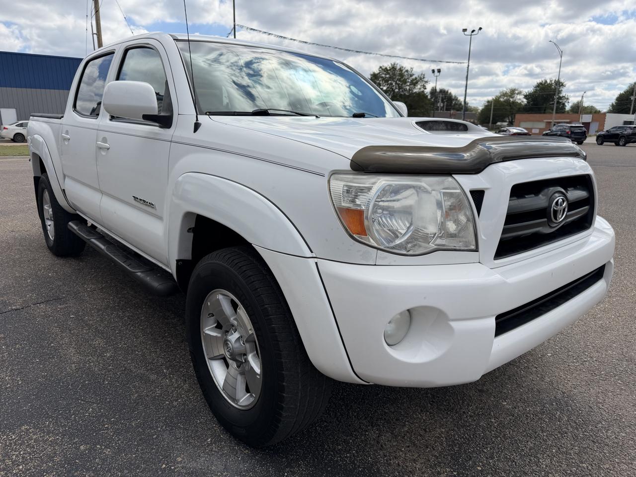 Toyota Tacoma Double 128" Manual 4WD (Natl) 2006
