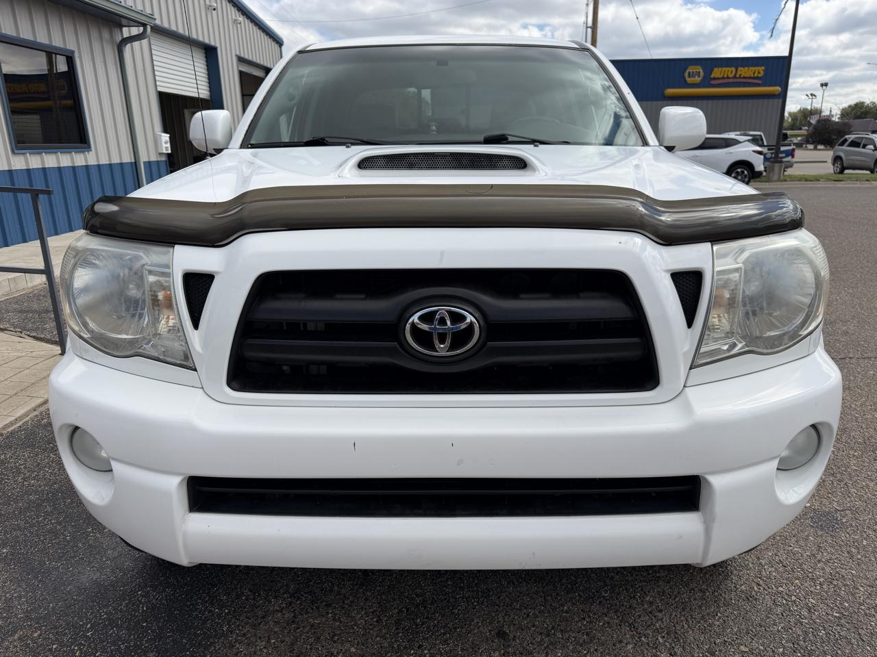 Toyota Tacoma Double 128" Manual 4WD (Natl) 2006