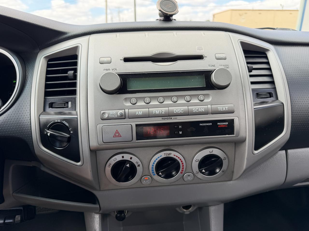 Toyota Tacoma Double 128" Manual 4WD (Natl) 2006