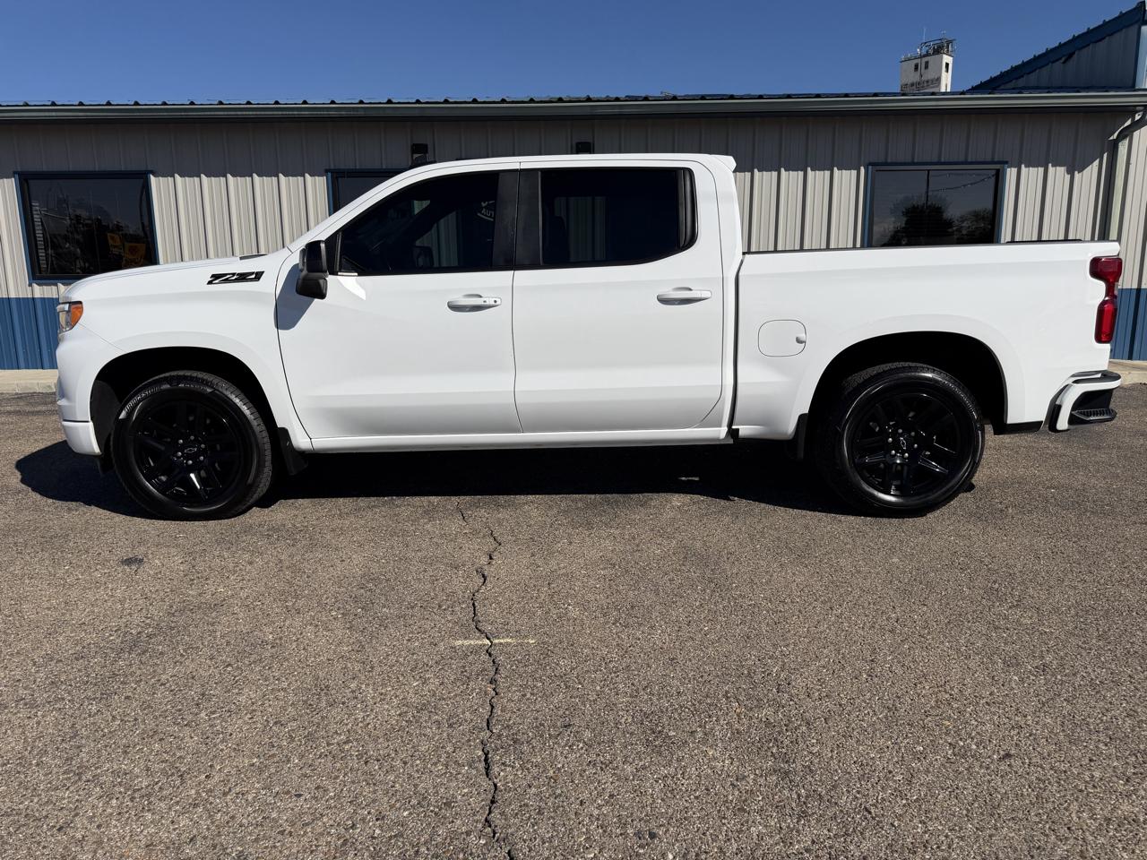 Chevrolet Silverado 1500 4WD Crew Cab 147" RST 2024