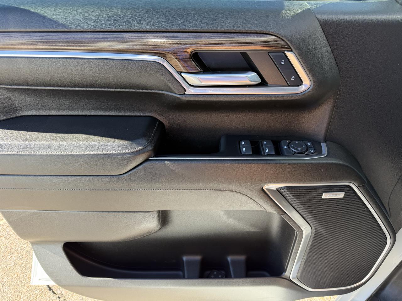 Chevrolet Silverado 1500 4WD Crew Cab 147" RST 2024