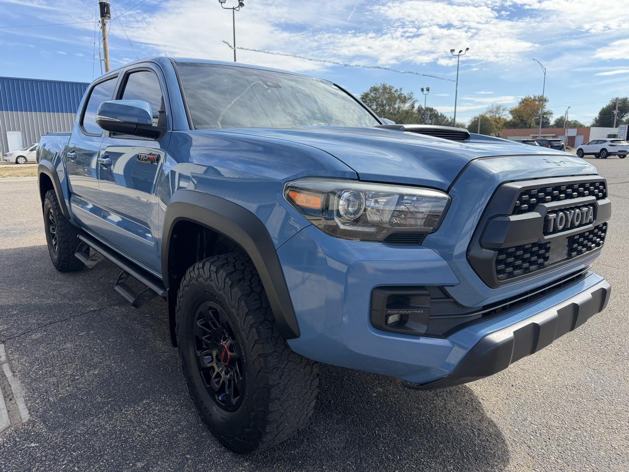Toyota Tacoma TRD Off Road Double Cab 5' Bed V6 4x4 MT (Natl) 2018