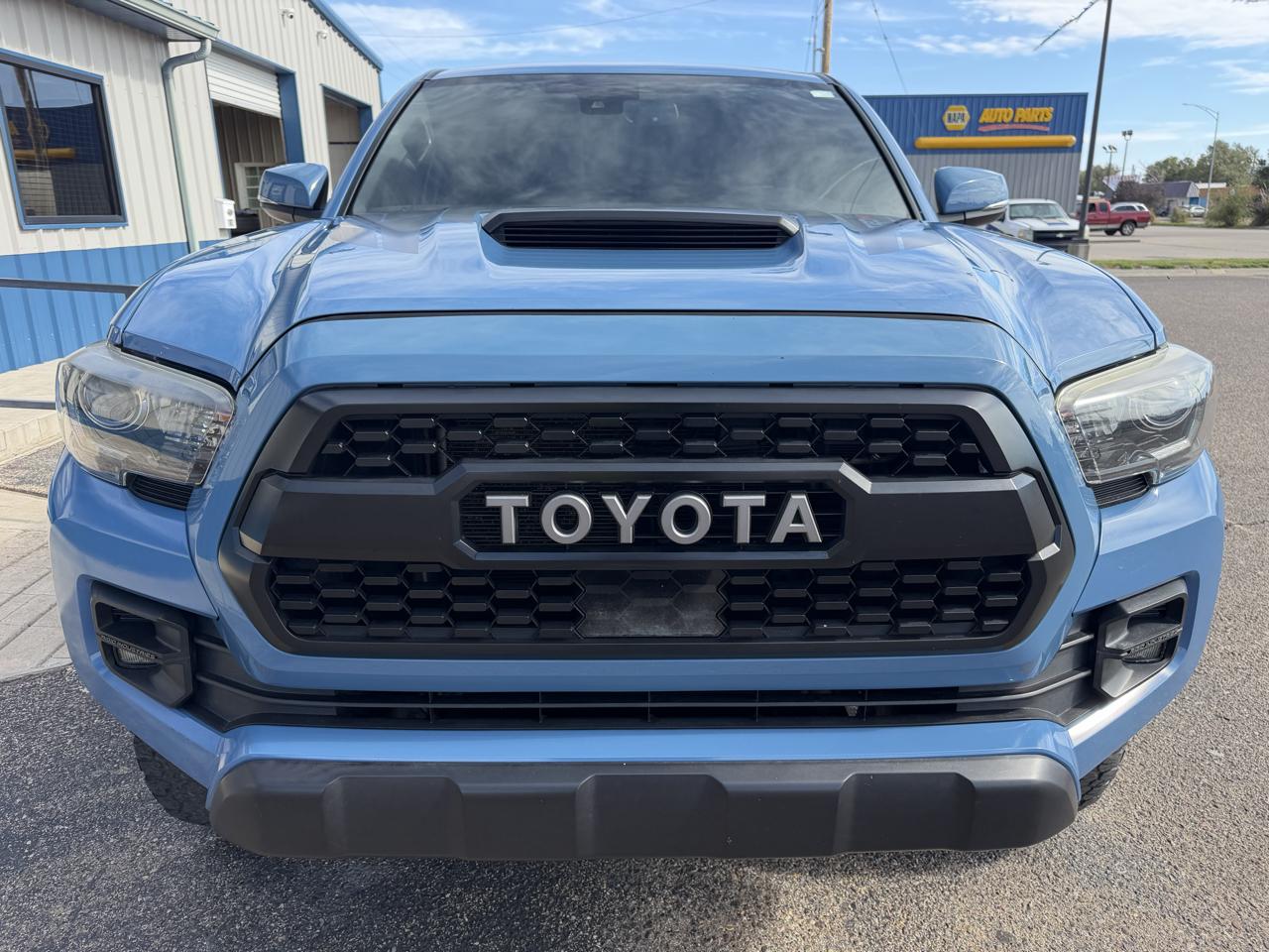 Toyota Tacoma TRD Off Road Double Cab 5' Bed V6 4x4 MT (Natl) 2018