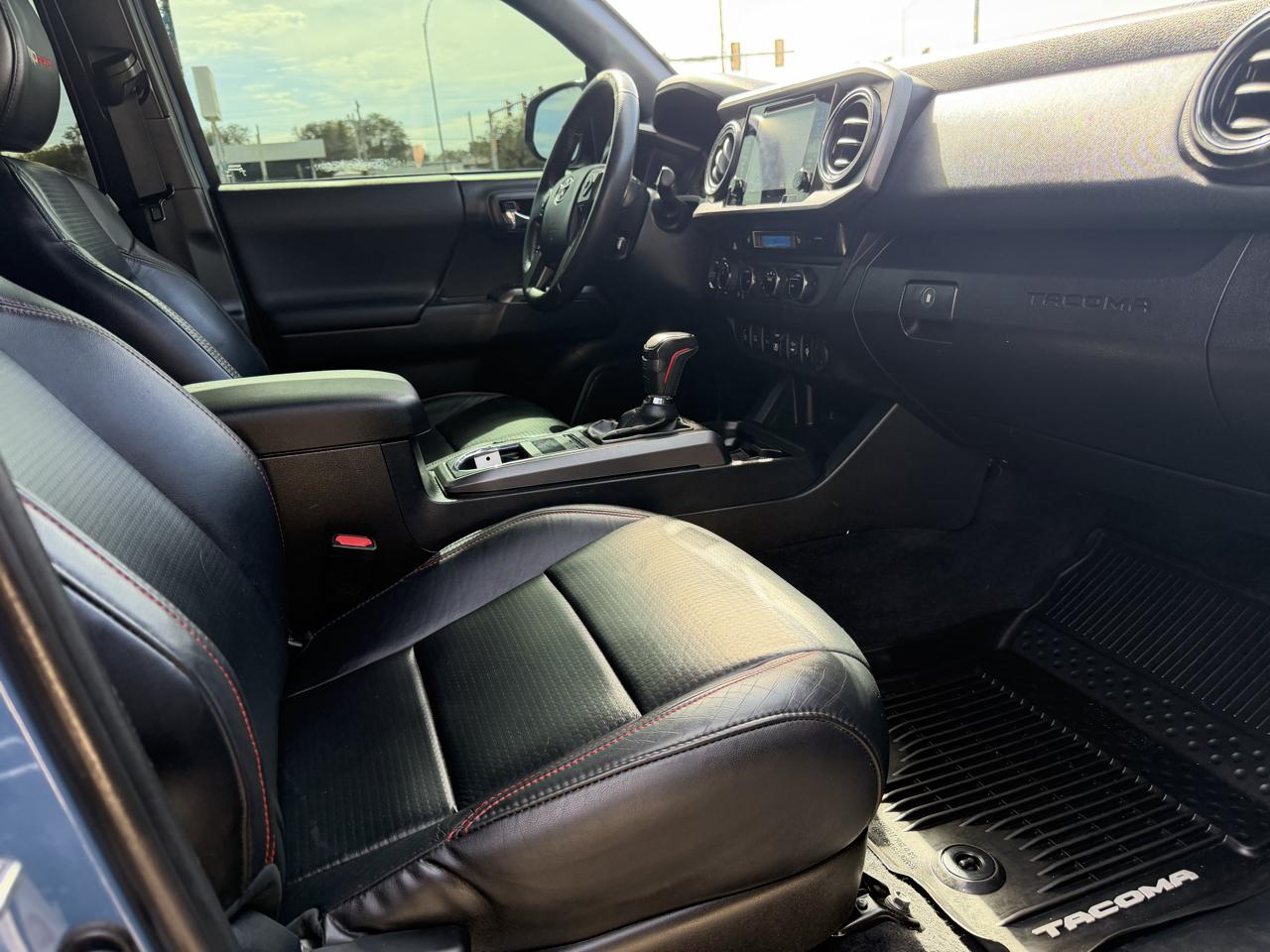 Toyota Tacoma TRD Off Road Double Cab 5' Bed V6 4x4 MT (Natl) 2018