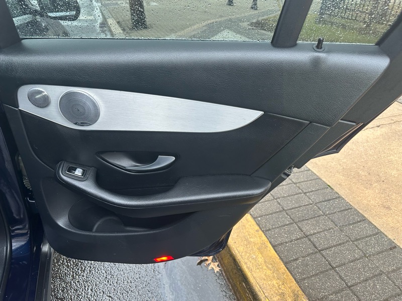 Mercedes-Benz GLC-Class GLC300 4MATIC 2017