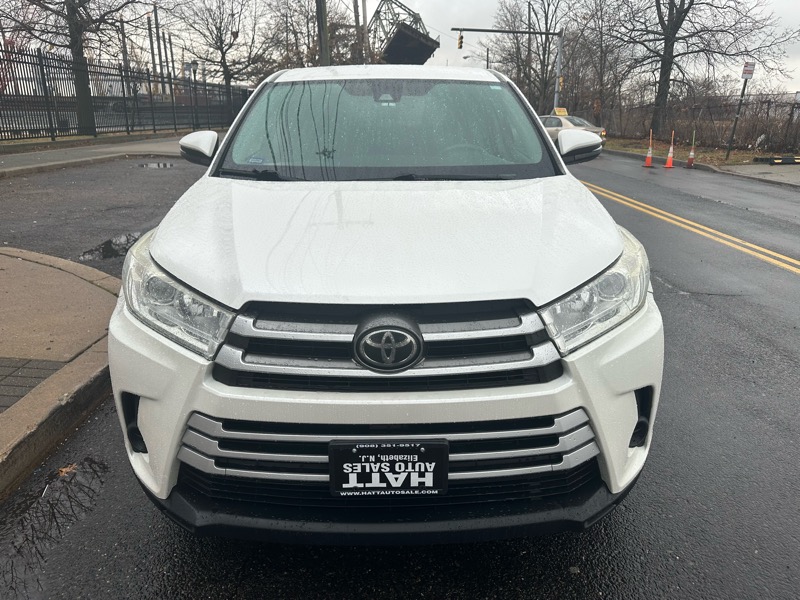 Toyota Highlander LE 2019