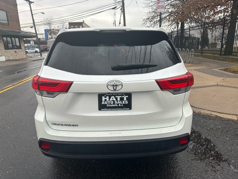 Toyota Highlander LE 2019