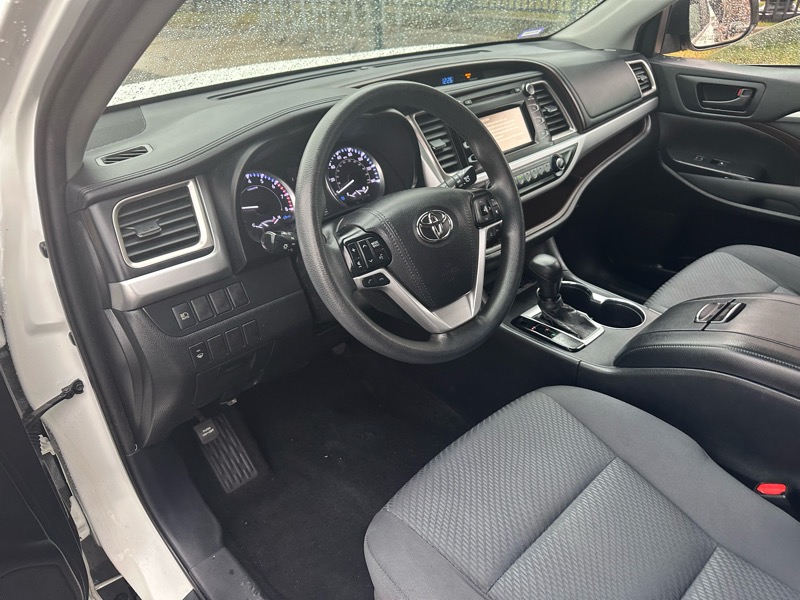 Toyota Highlander LE 2019