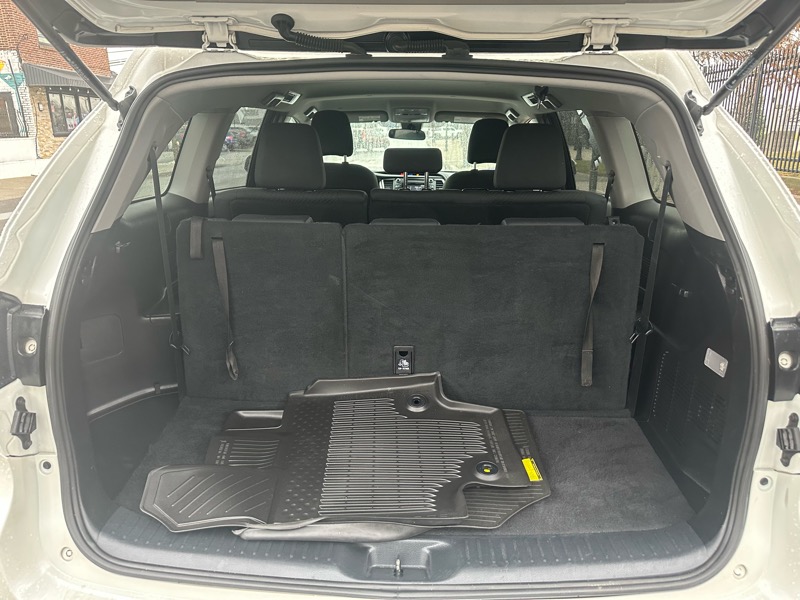 Toyota Highlander LE 2019