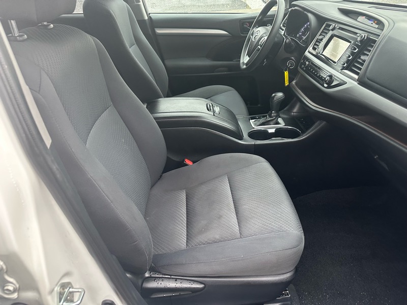 Toyota Highlander LE 2019