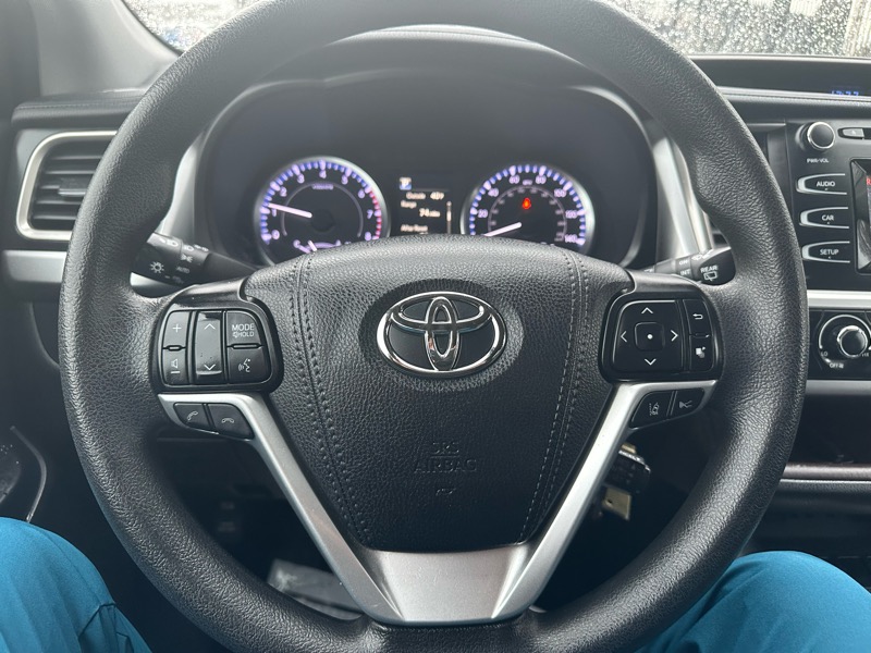 Toyota Highlander LE 2019
