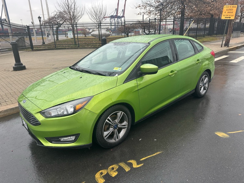 Ford Focus SE Sedan 2018