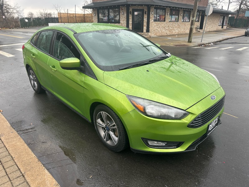 Ford Focus SE Sedan 2018