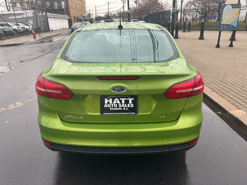 Ford Focus SE Sedan 2018