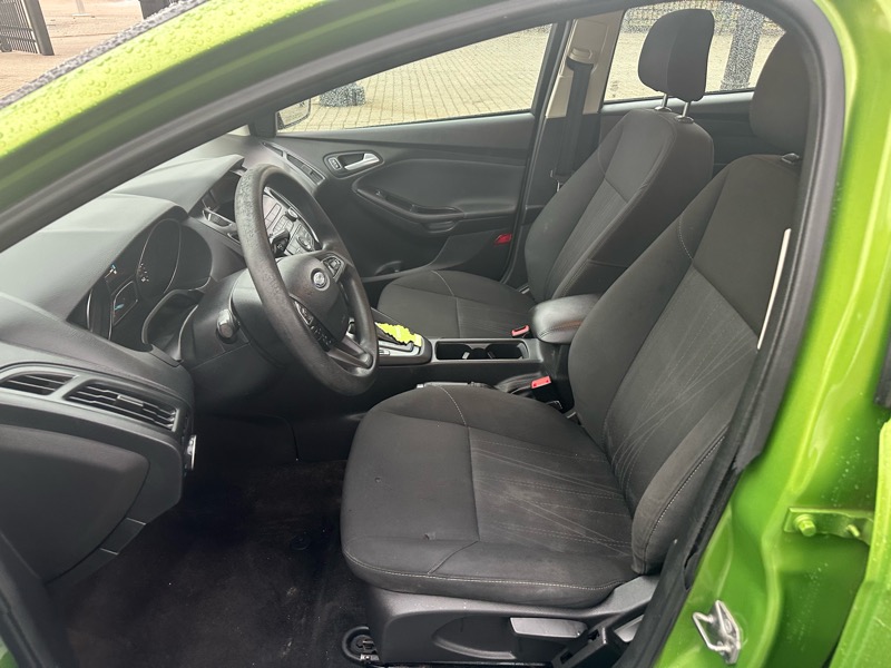 Ford Focus SE Sedan 2018