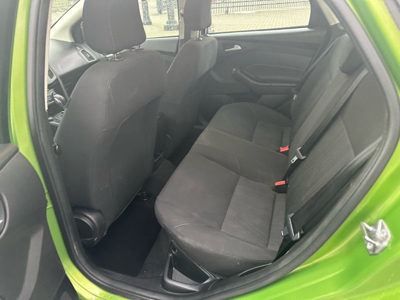 Ford Focus SE Sedan 2018