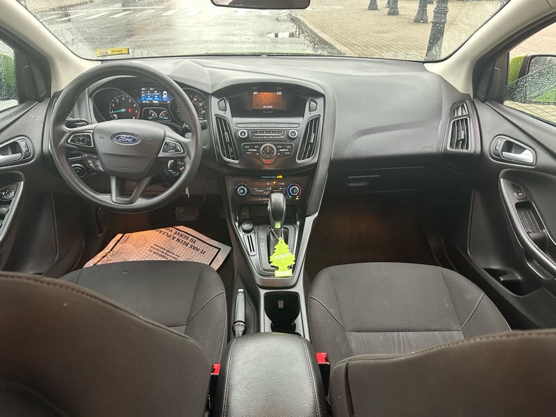 Ford Focus SE Sedan 2018