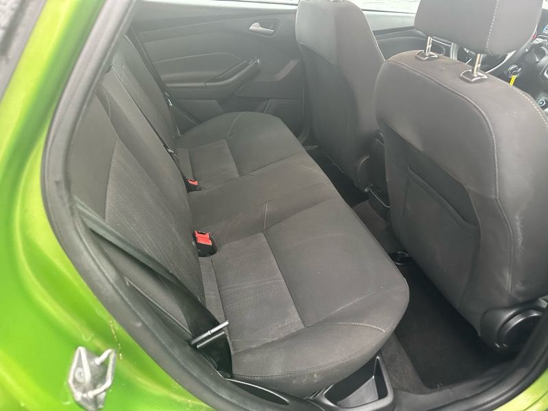 Ford Focus SE Sedan 2018