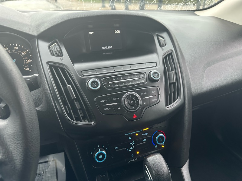 Ford Focus SE Sedan 2018